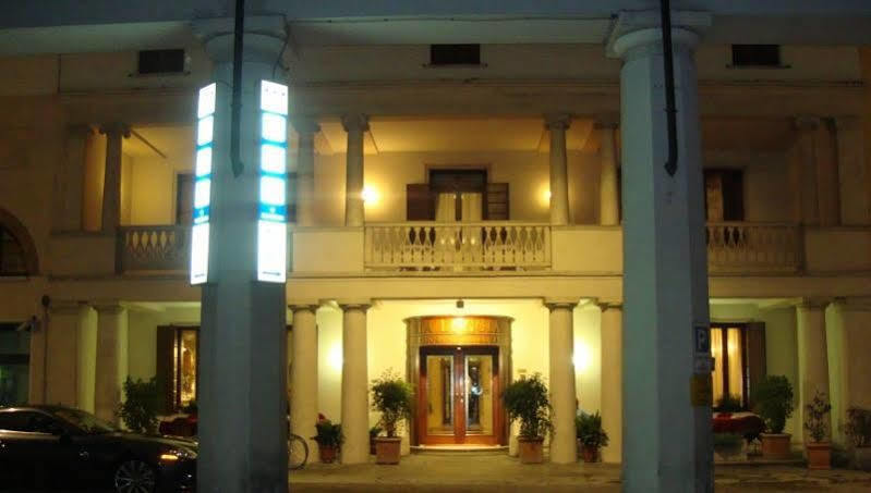 Hotel La Loggia Mestrino Kültér fotó